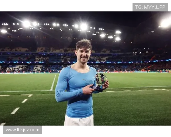 英超赛季最佳球员奖杯历史得主与背后故事